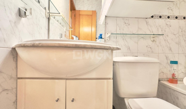 Resale - Apartment / flat - Torrevieja - La Mata Pueblo