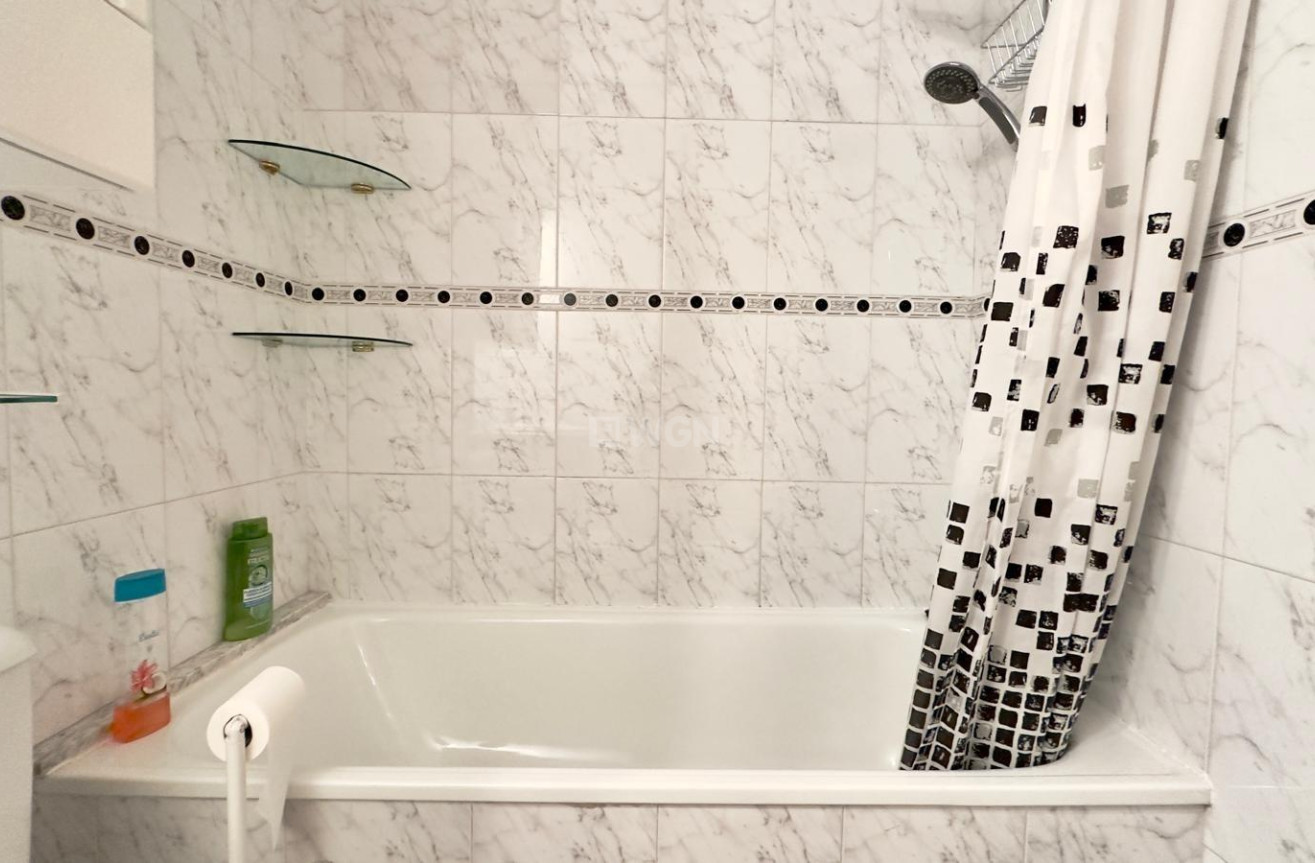 Resale - Apartment / flat - Torrevieja - La Mata Pueblo