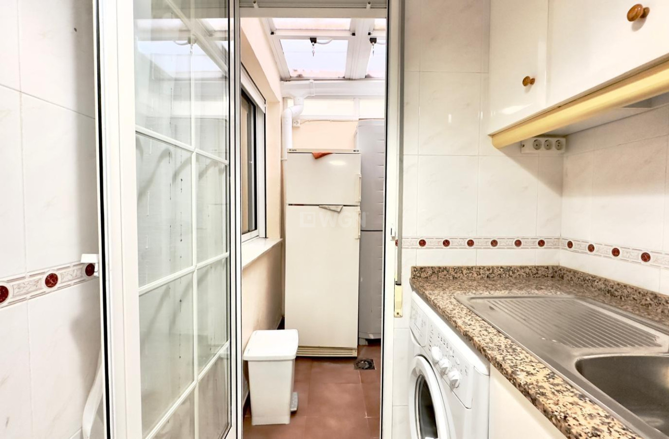 Resale - Apartment / flat - Torrevieja - La Mata Pueblo