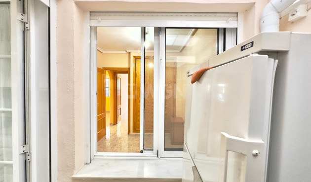 Resale - Apartment / flat - Torrevieja - La Mata Pueblo