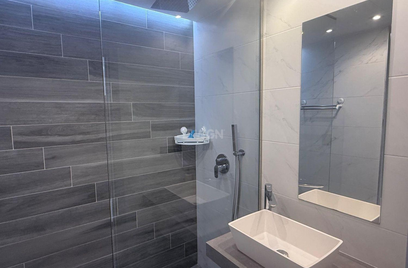 Resale - Bungalow - Guardamar del Segura - Oasis Beach