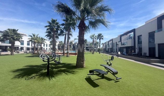 Resale - Bungalow - Guardamar del Segura - Oasis Beach