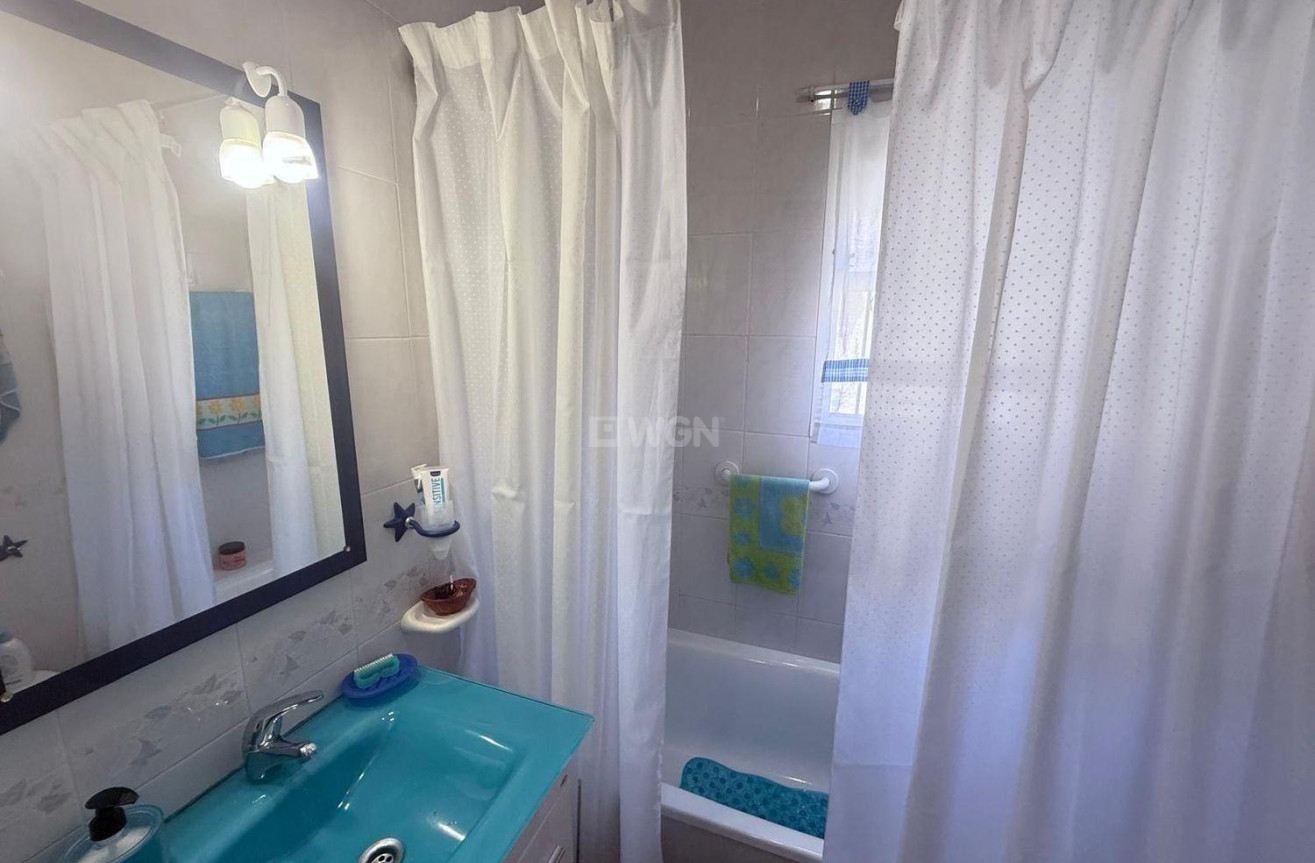 Resale - Bungalow - Orihuela Costa - Los Almendros-la Florida