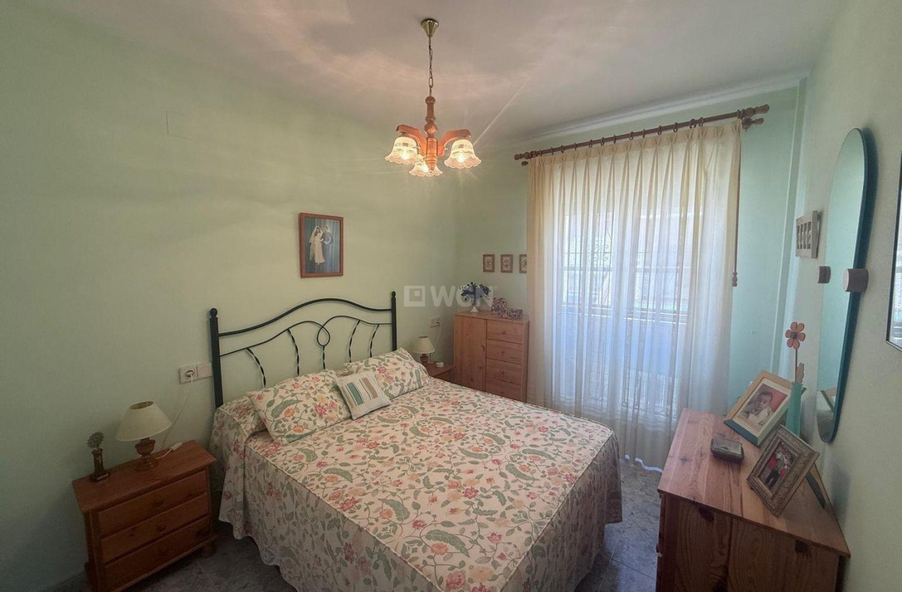 Resale - Bungalow - Orihuela Costa - Los Almendros-la Florida