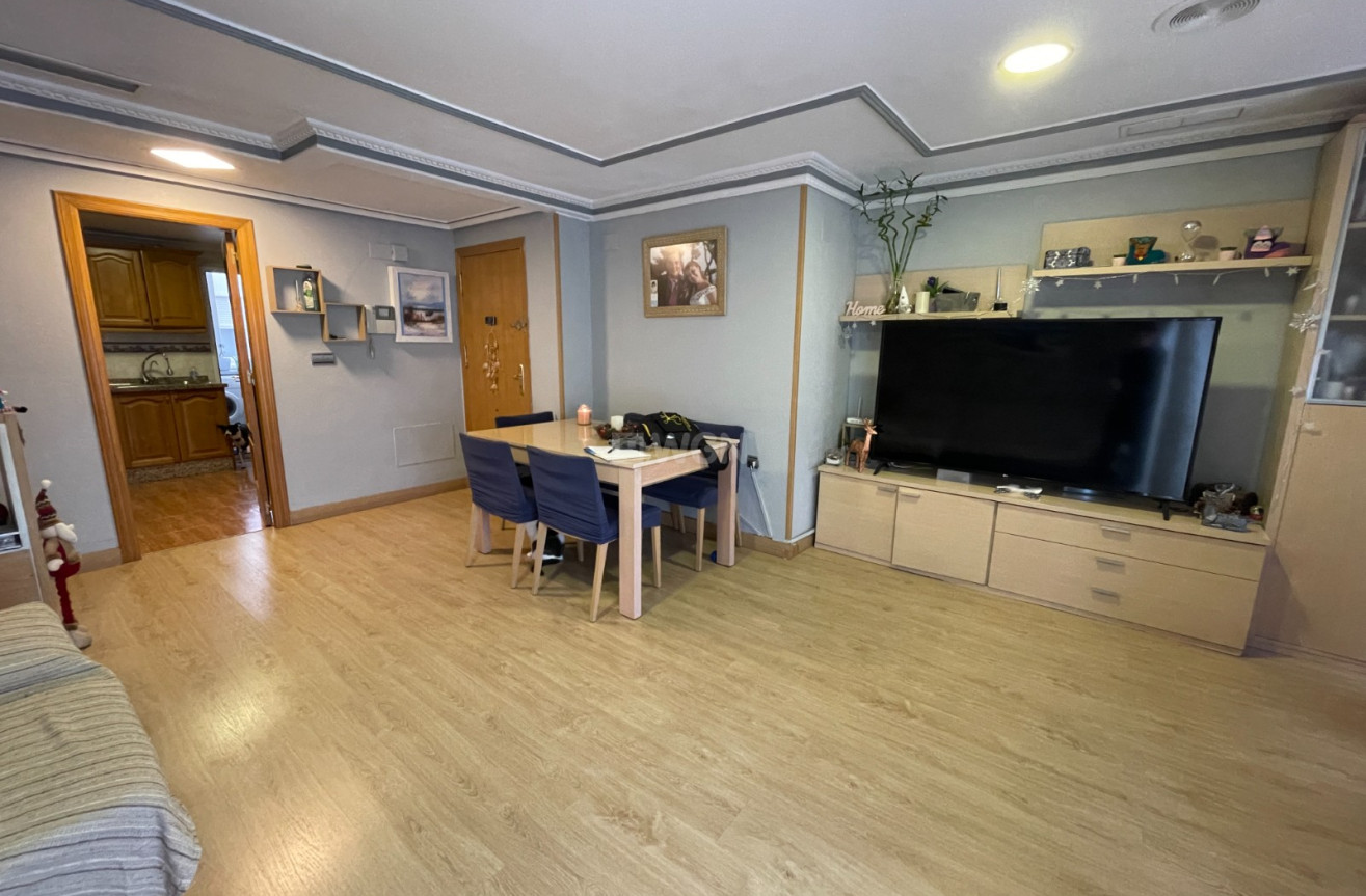 Resale - Apartment / flat - Torrevieja - Costa Blanca