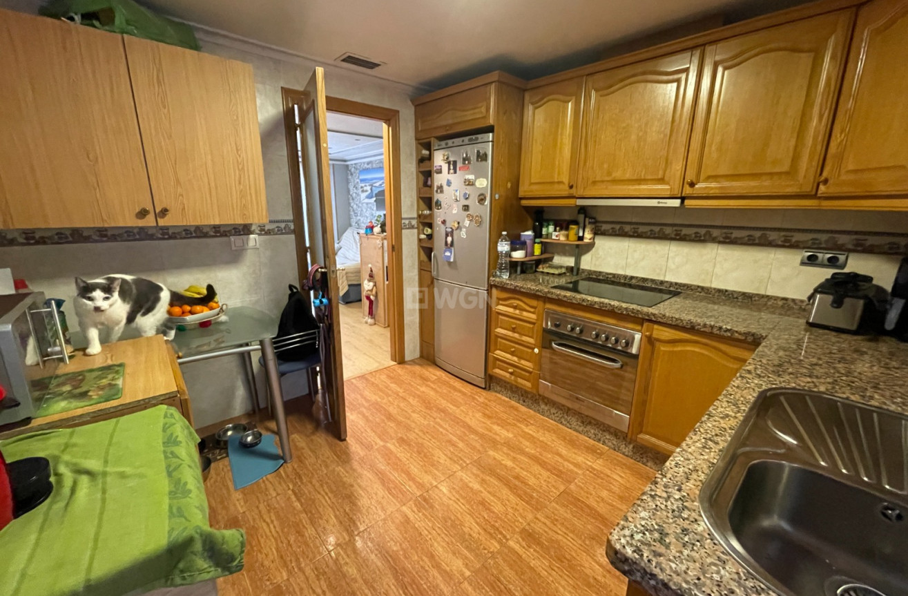 Resale - Apartment / flat - Torrevieja - Costa Blanca