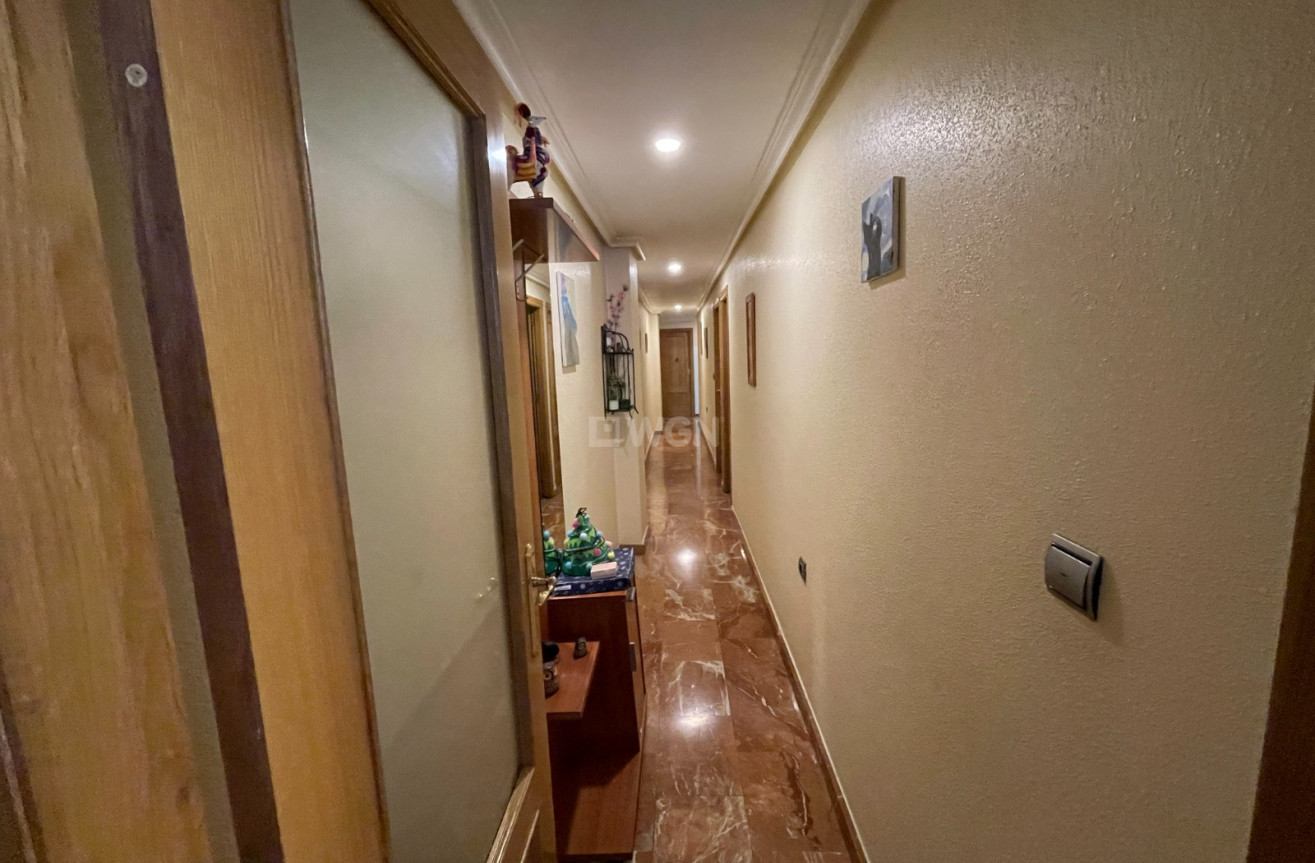 Resale - Apartment / flat - Torrevieja - Costa Blanca