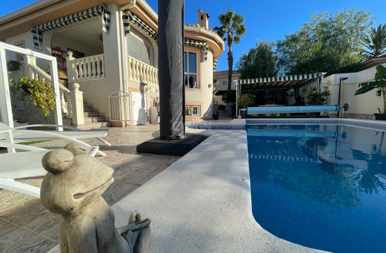 Odsprzedaż - Villa - Benijofar - Costa Blanca