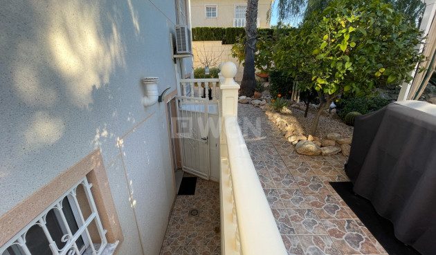 Odsprzedaż - Villa - Benijofar - Costa Blanca