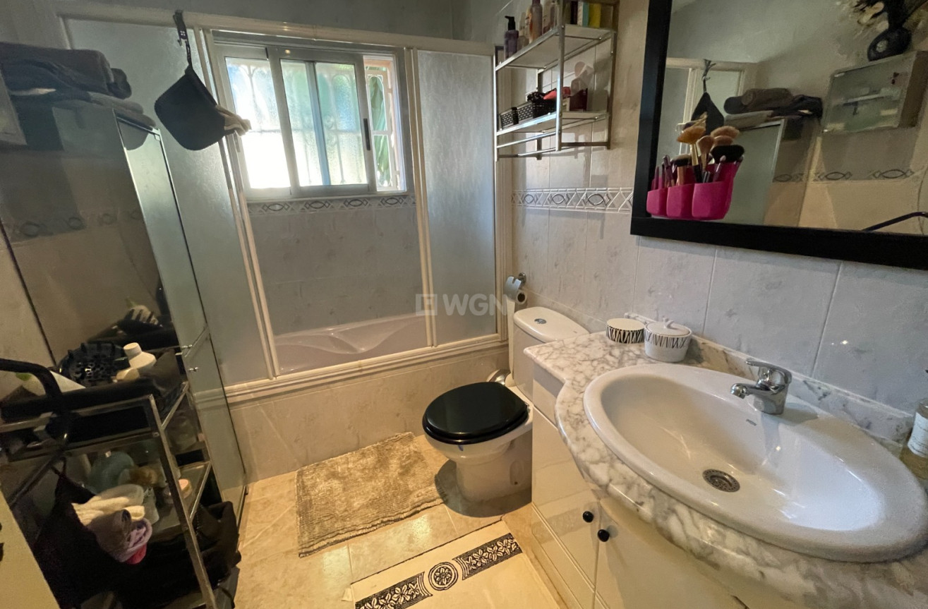 Odsprzedaż - Villa - Benijofar - Costa Blanca