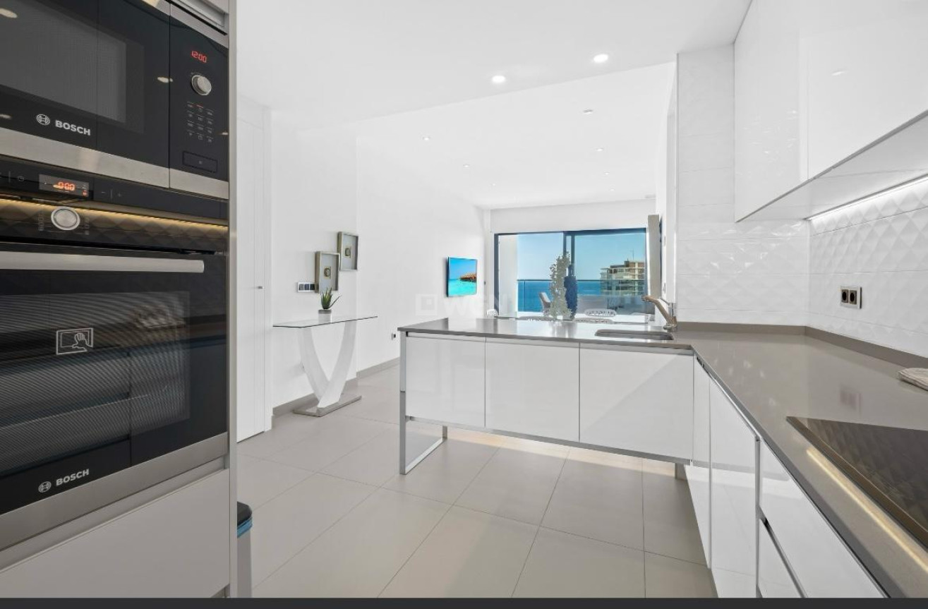 Resale - Apartment / flat - Benidorm - Playa de Poniente