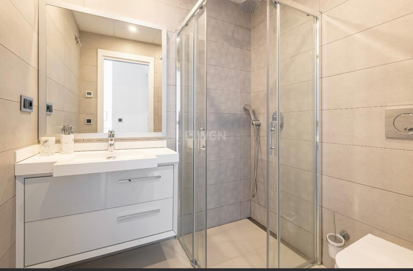 Resale - Apartment / flat - Benidorm - Playa de Poniente