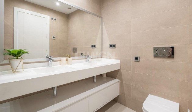 Resale - Apartment / flat - Benidorm - Playa de Poniente