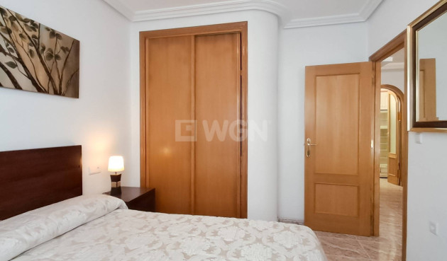 Resale - Apartment / flat - Torrevieja - Playa del Cura