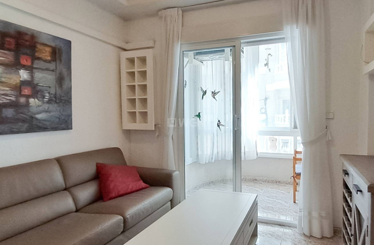 Resale - Apartment / flat - Torrevieja - Playa del Cura