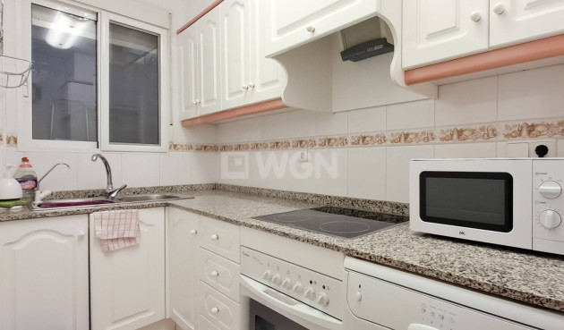 Resale - Apartment / flat - Torrevieja - Playa del Cura