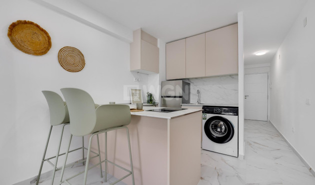 Resale - Apartment / flat - Torrevieja - Cabo Cervera