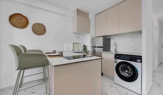 Resale - Apartment / flat - Torrevieja - Cabo Cervera