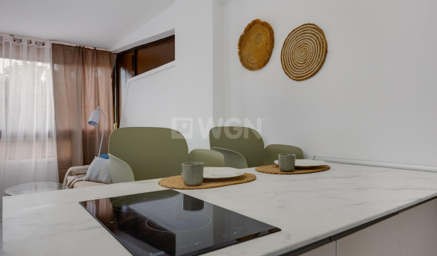 Resale - Apartment / flat - Torrevieja - Cabo Cervera