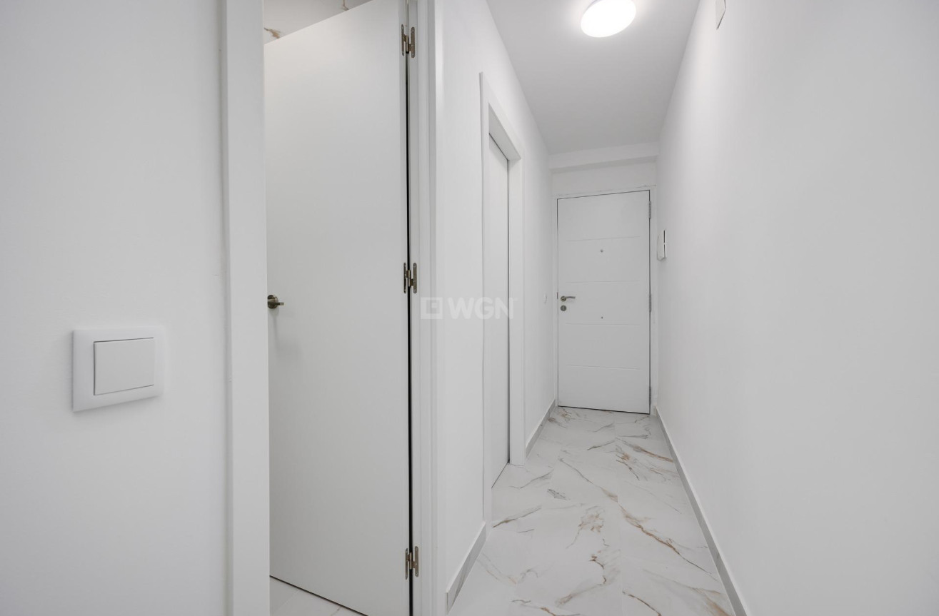 Resale - Apartment / flat - Torrevieja - Cabo Cervera