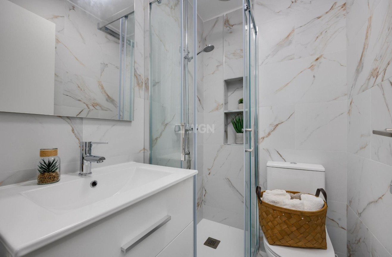 Resale - Apartment / flat - Torrevieja - Cabo Cervera