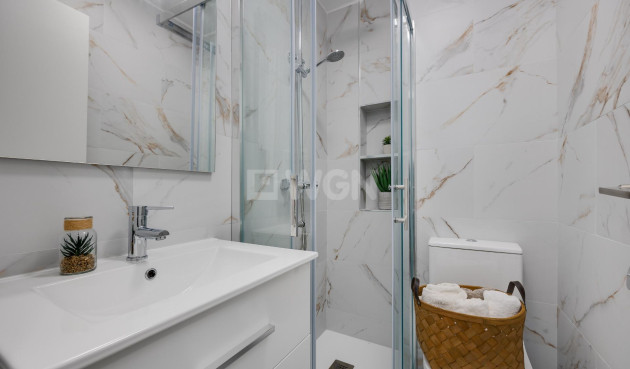 Resale - Apartment / flat - Torrevieja - Cabo Cervera