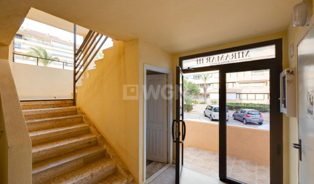 Resale - Apartment / flat - Torrevieja - Cabo Cervera