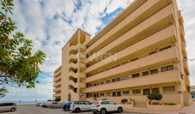 Resale - Apartment / flat - Torrevieja - Cabo Cervera