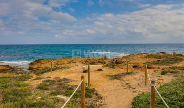 Resale - Apartment / flat - Torrevieja - Cabo Cervera
