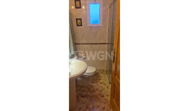 Resale - Apartment / flat - Torrevieja - La Mata Pueblo