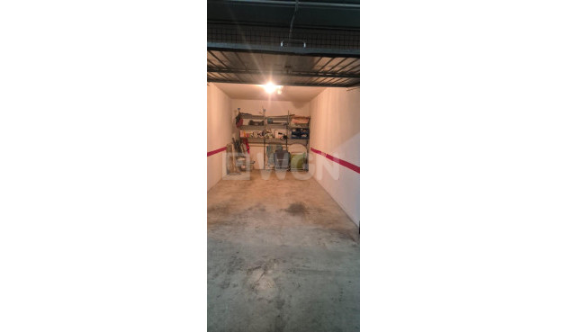 Resale - Apartment / flat - Torrevieja - La Mata Pueblo