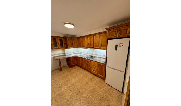 Reventa - Apartamento / piso - Torrevieja - Centro