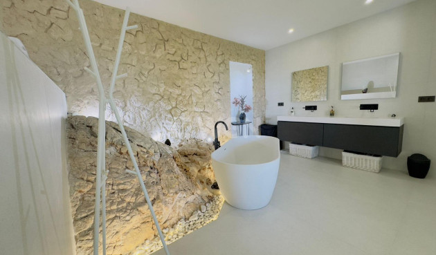 Reventa - Villa - Marbella - Huerta Del Prado-la Montua