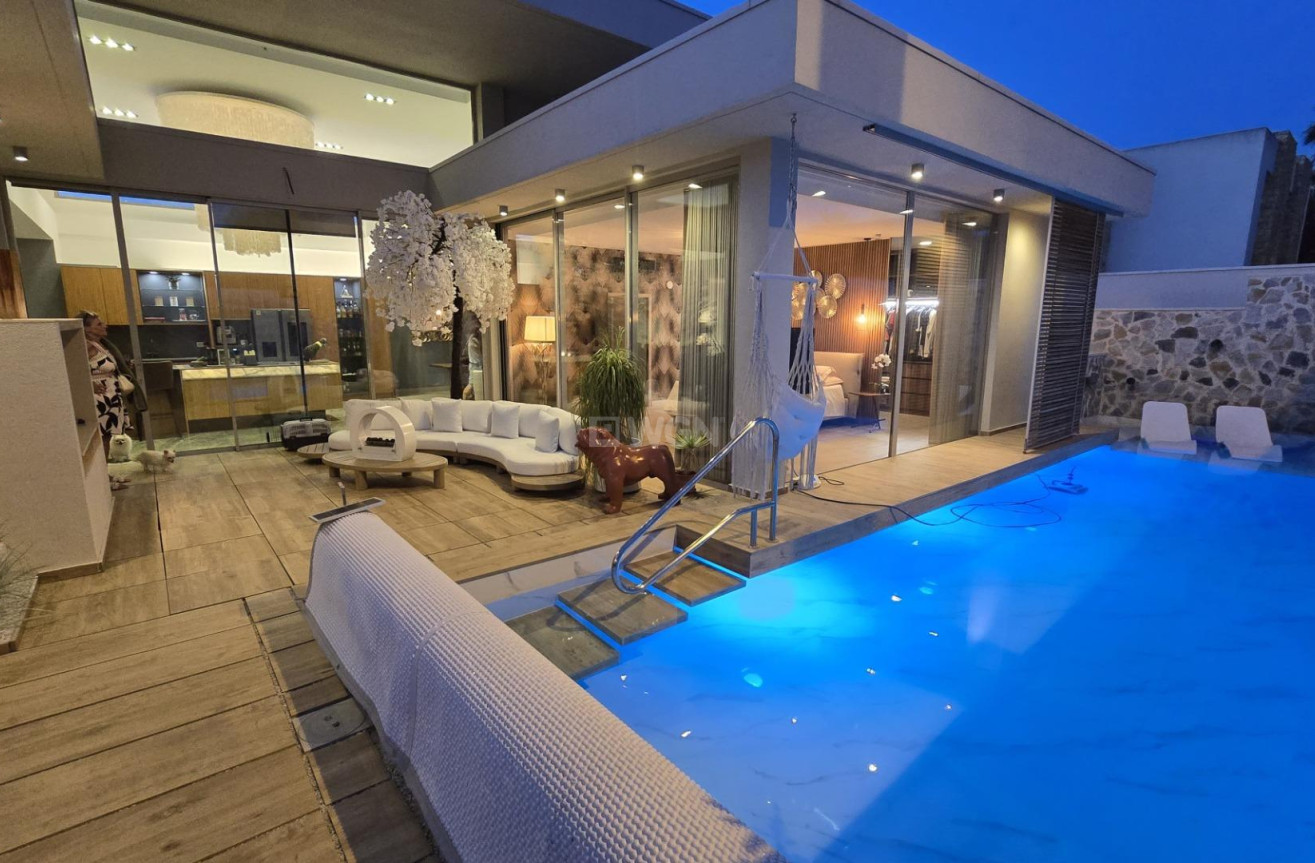 Odsprzedaż - Villa - Benijofar - Residencial Benimar