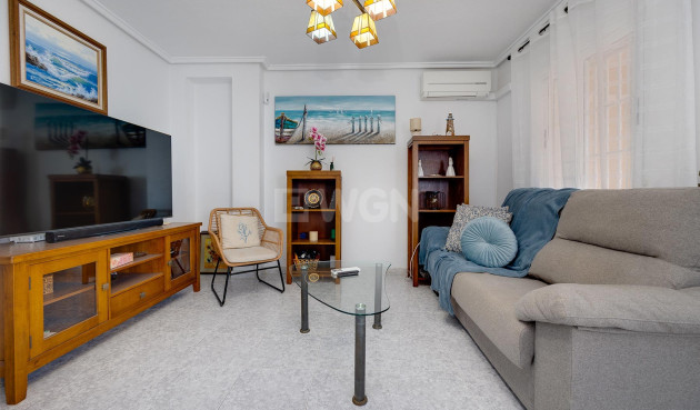 Resale - Villa - Torrevieja - Costa Blanca