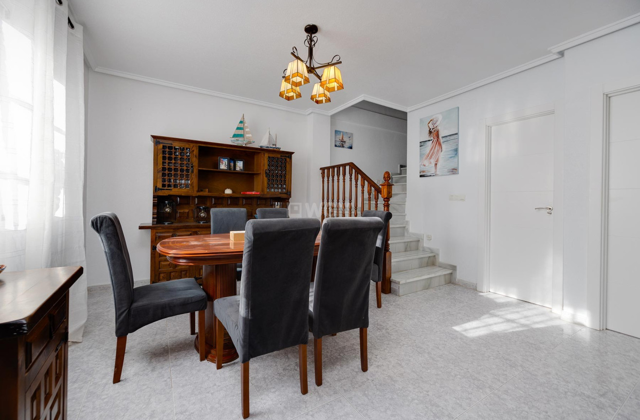 Resale - Villa - Torrevieja - Costa Blanca