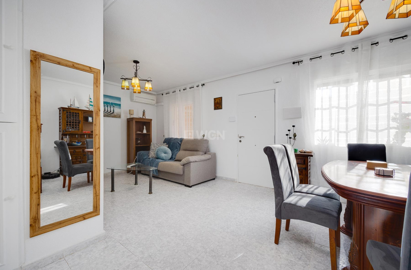 Resale - Villa - Torrevieja - Costa Blanca