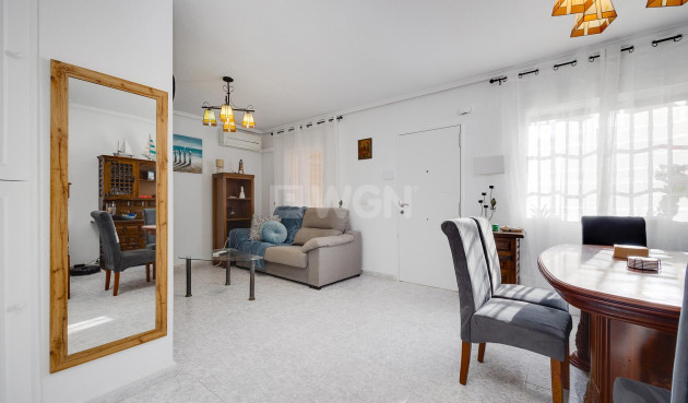 Resale - Villa - Torrevieja - Costa Blanca