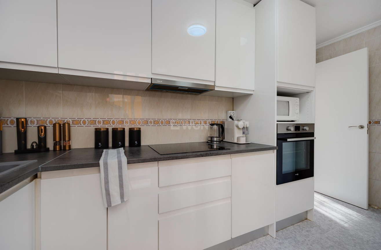 Resale - Villa - Torrevieja - Costa Blanca