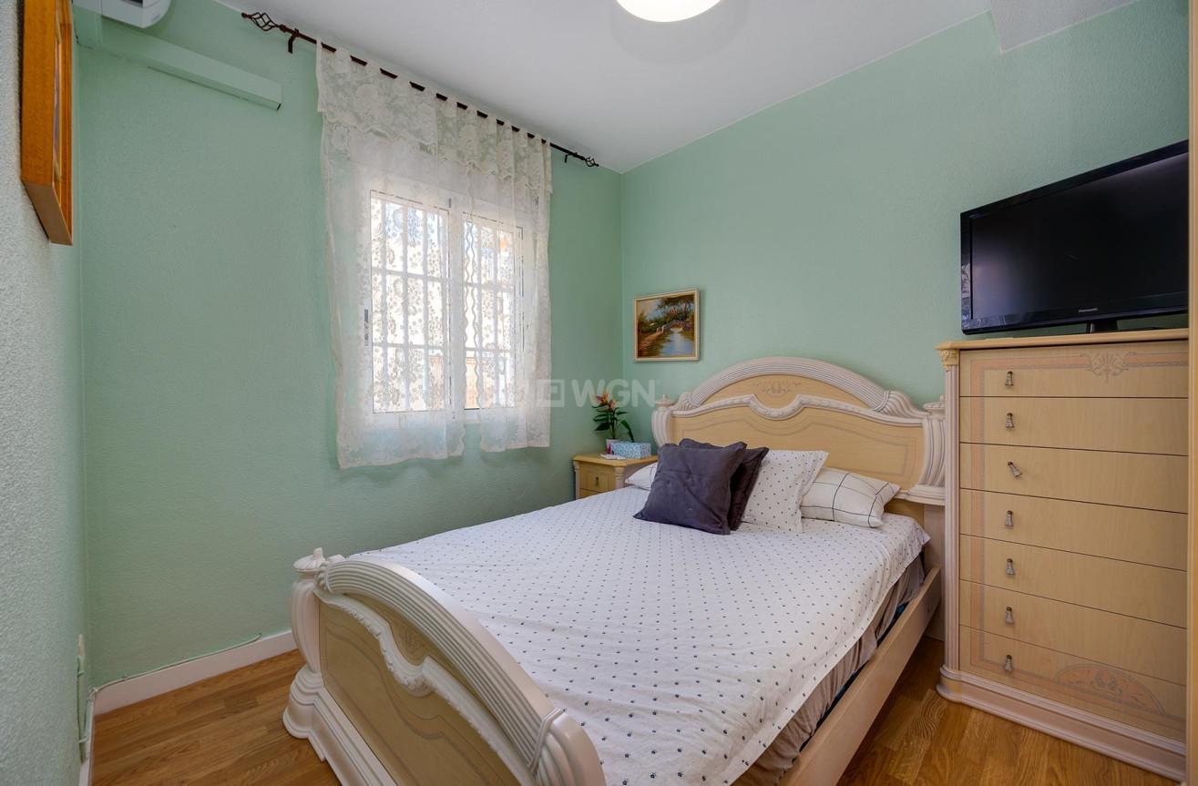 Resale - Villa - Torrevieja - Costa Blanca