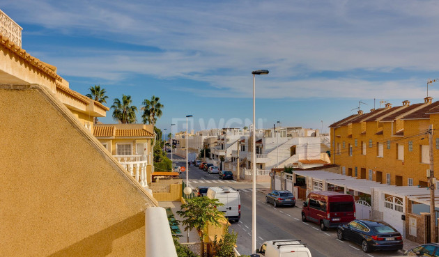 Resale - Villa - Torrevieja - Costa Blanca