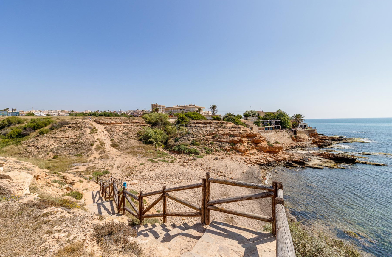 Resale - Villa - Torrevieja - Costa Blanca