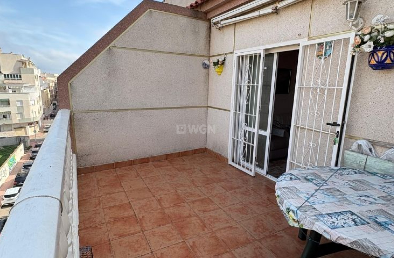 Odsprzedaż - Mieszkanie w bloku - Torrevieja - Costa Blanca