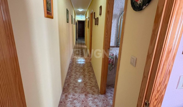 Odsprzedaż - Mieszkanie w bloku - Torrevieja - Costa Blanca