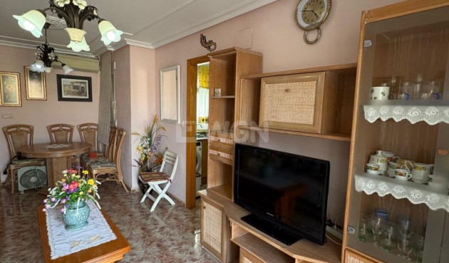 Odsprzedaż - Mieszkanie w bloku - Torrevieja - Costa Blanca