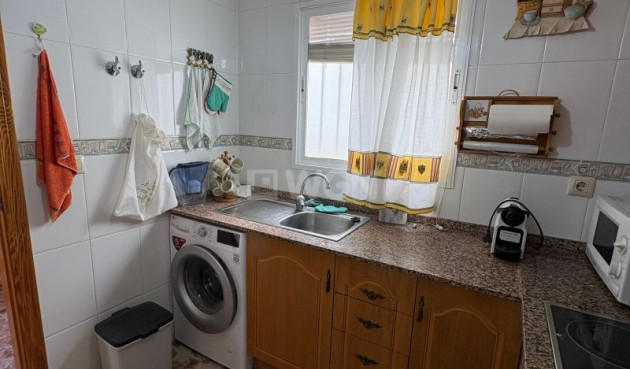 Odsprzedaż - Mieszkanie w bloku - Torrevieja - Costa Blanca