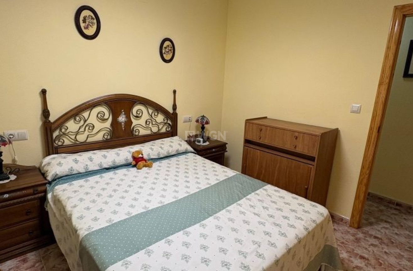 Odsprzedaż - Mieszkanie w bloku - Torrevieja - Costa Blanca