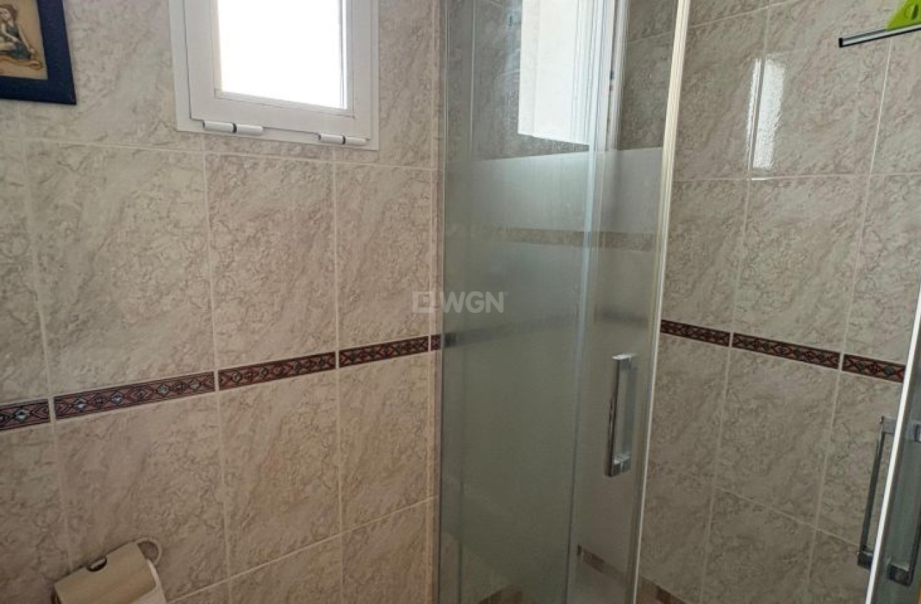 Odsprzedaż - Mieszkanie w bloku - Torrevieja - Costa Blanca