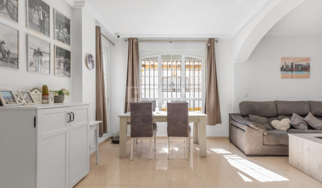 Resale - Villa - Cabo Roig - Lomas de Cabo Roig