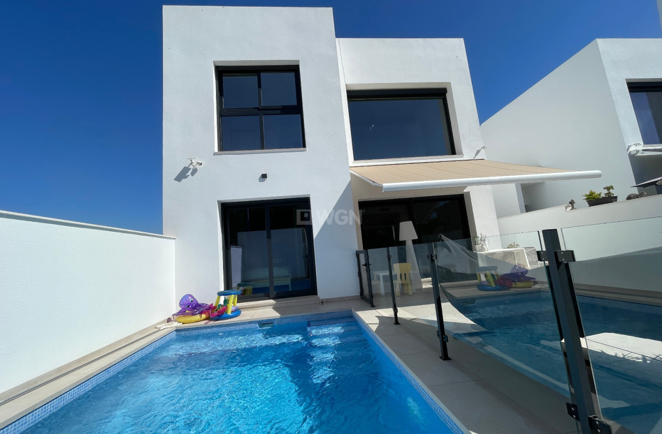 Resale - Villa - Formentera del Segura - Costa Blanca